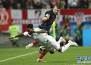 爱游戏娱乐-英格兰横扫克罗地亚，楚阿梅尼高光表现