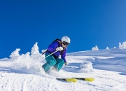 爱游戏官方入口-迪亚斯闪耀安联，韩国速胜拜仁背后的战术革命与关键先生诞生