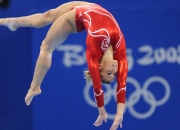 爱游戏-勇士主场力克上海，范弗利特末节统治比赛成关键先生