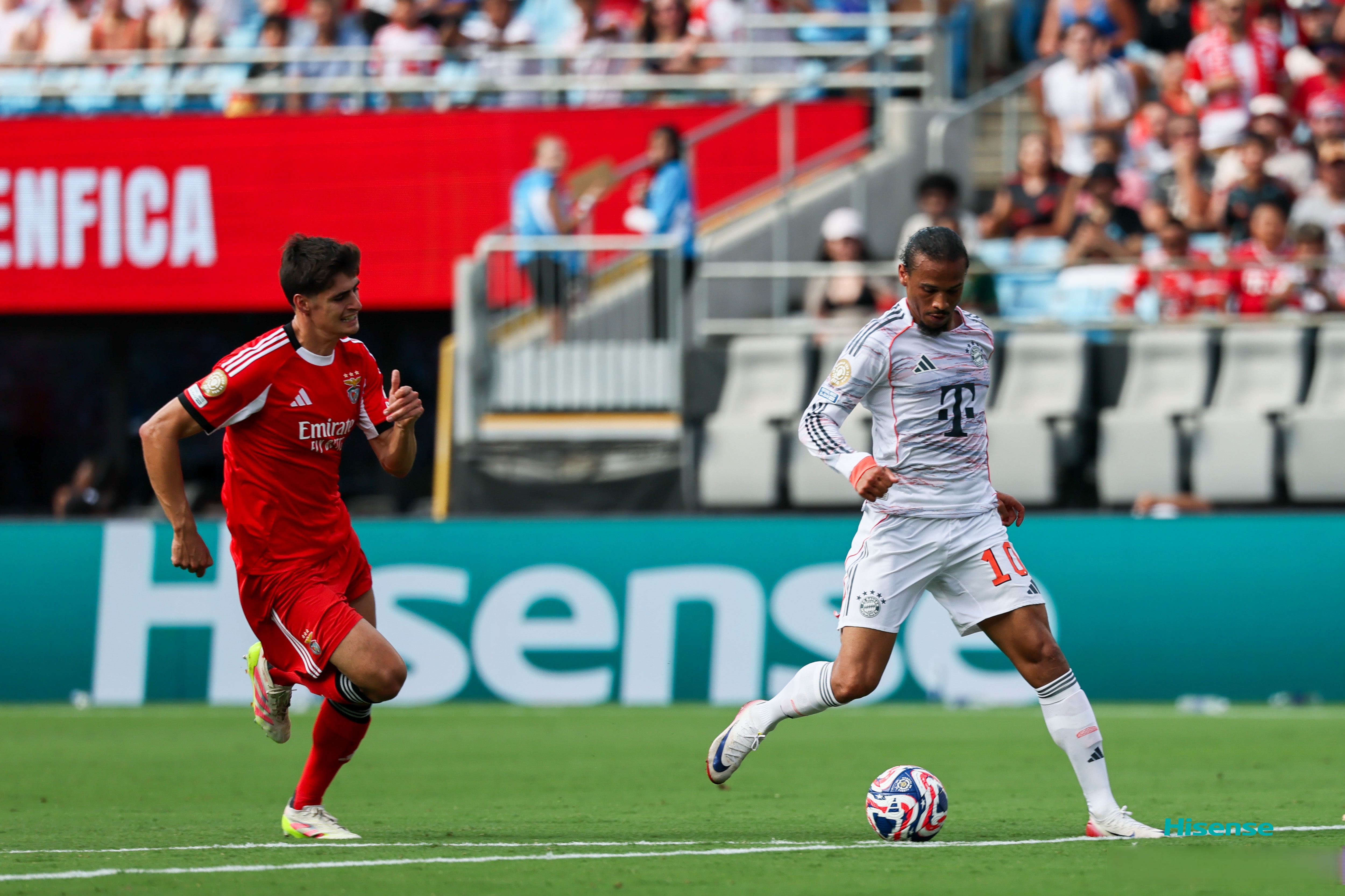 瑞典鏖战莱比锡红牛，本泽马关键制胜