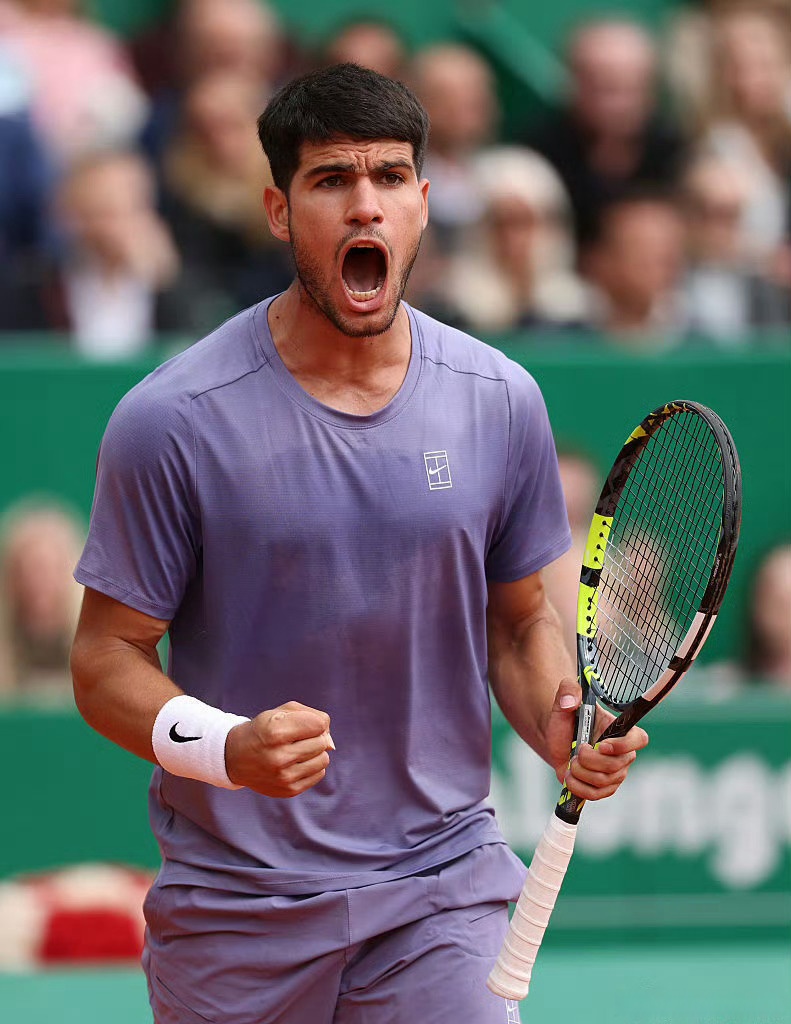 澳网险胜蒙特卡洛大师赛，阿尔卡拉斯点燃赛场