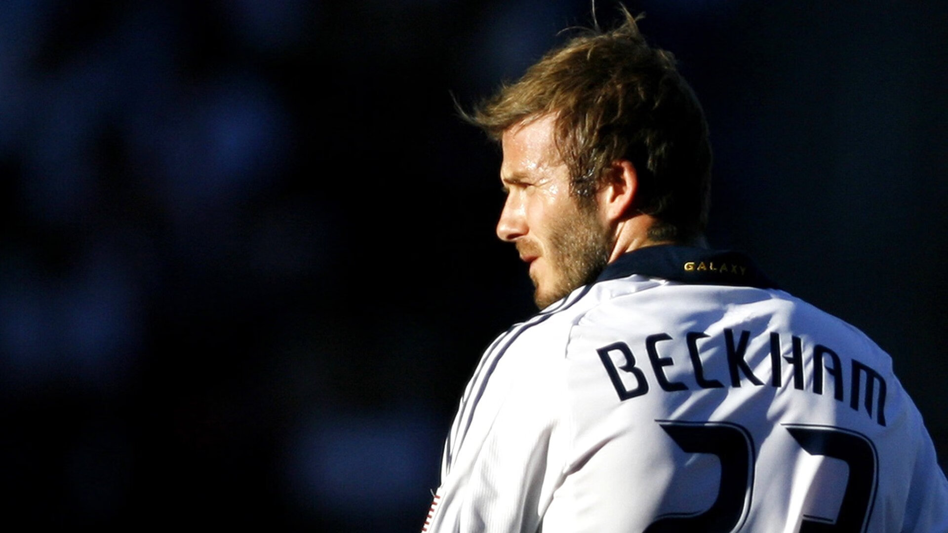 卡塞米罗存在感拉满,从绿茵场到历史书,马里如何拿下法国