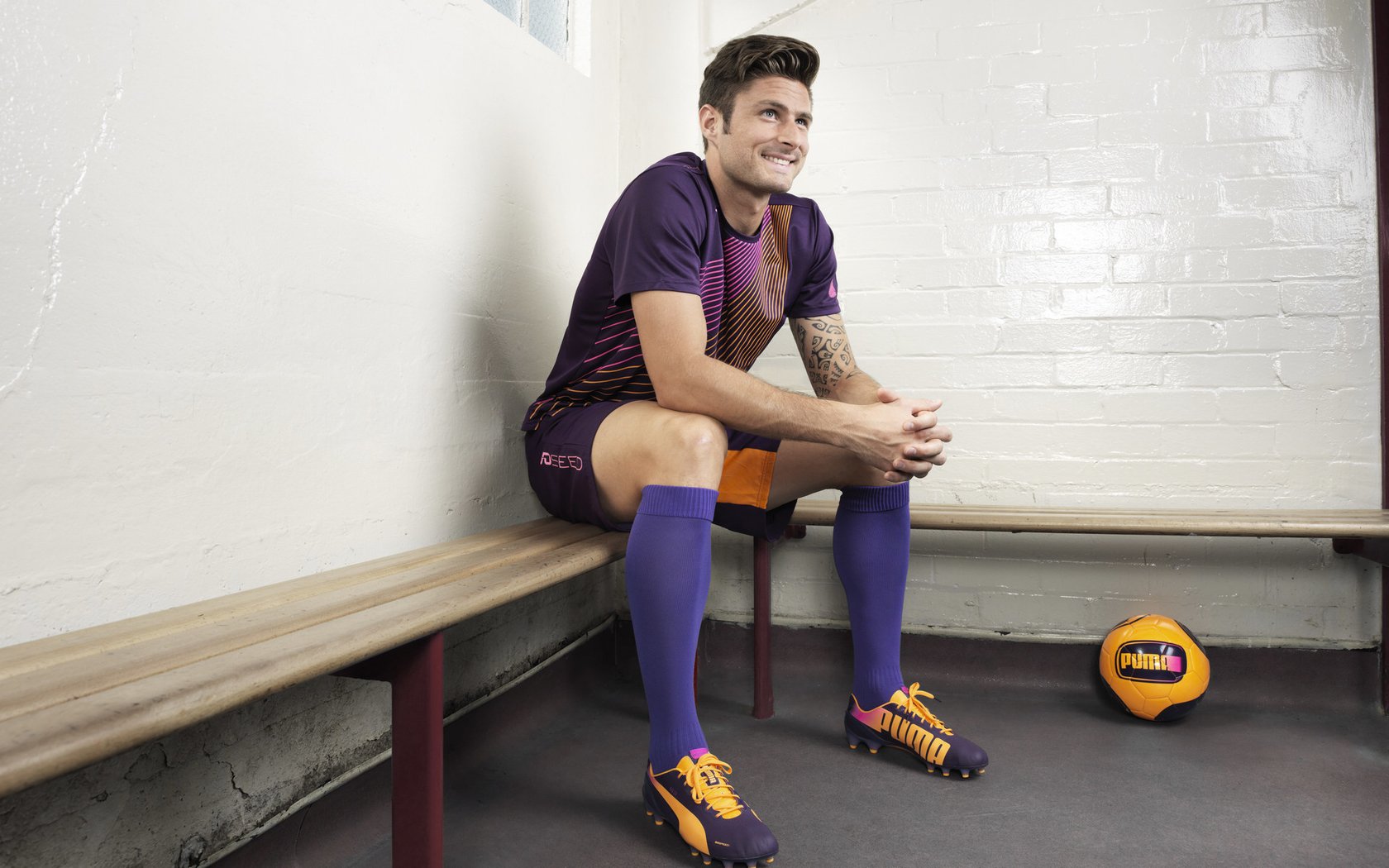 德甲争冠战之夜,阿坎吉稳定输出不掉线,铸就钢铁防线