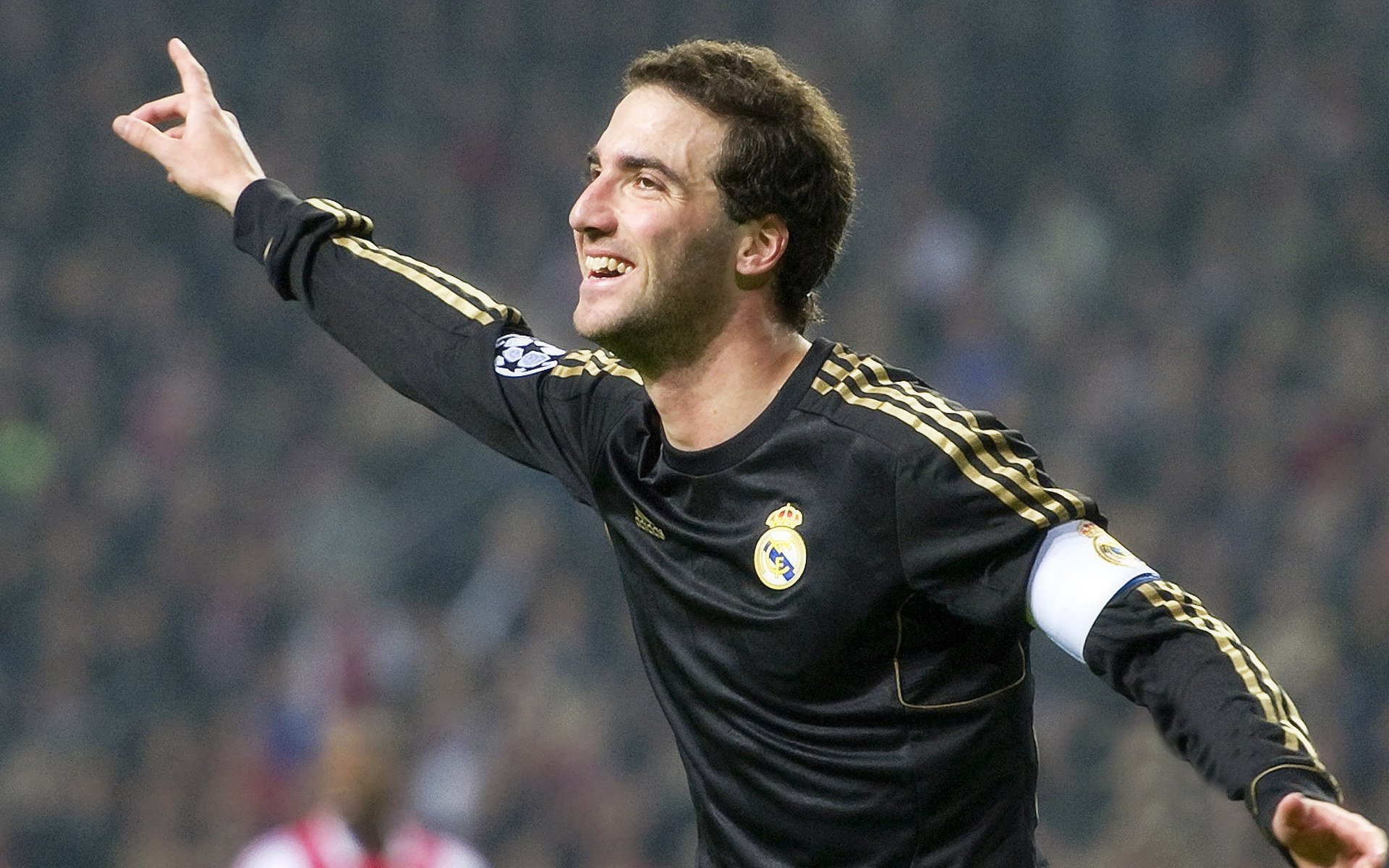 波尔一球定乾坤,日本队惊天翻盘波兰,点燃的不只是赛场